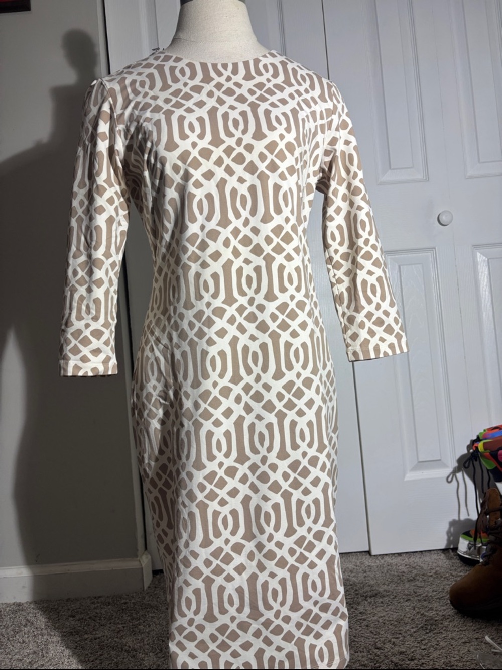 Women's Long-Sleeve Geometric Midi Dress in Beige and White